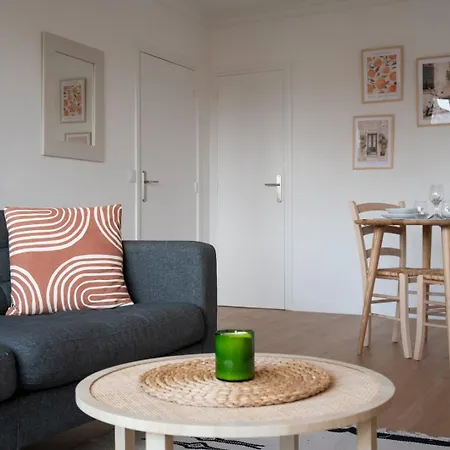 One Bedroom With Balcony, Center Tourcoing